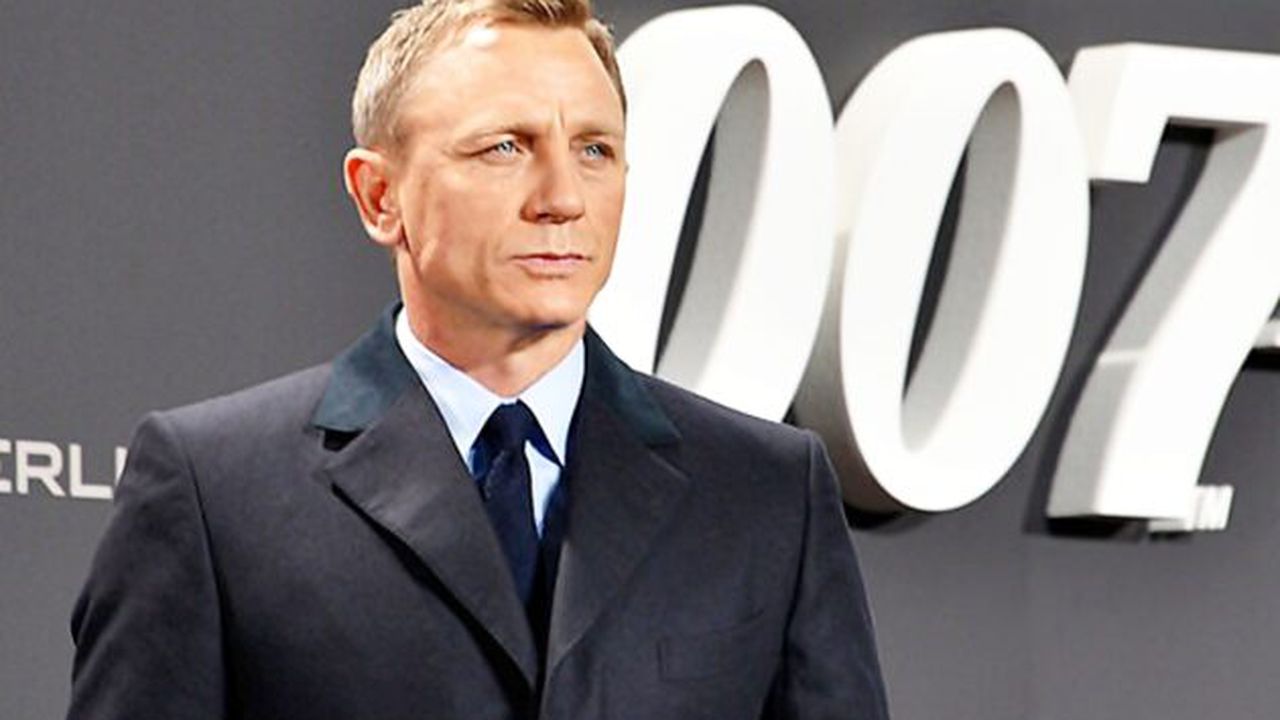 daniel_craig___film_premiere_spectre_007___on_the_red_carpet_in_berlin_22387409720_03748700