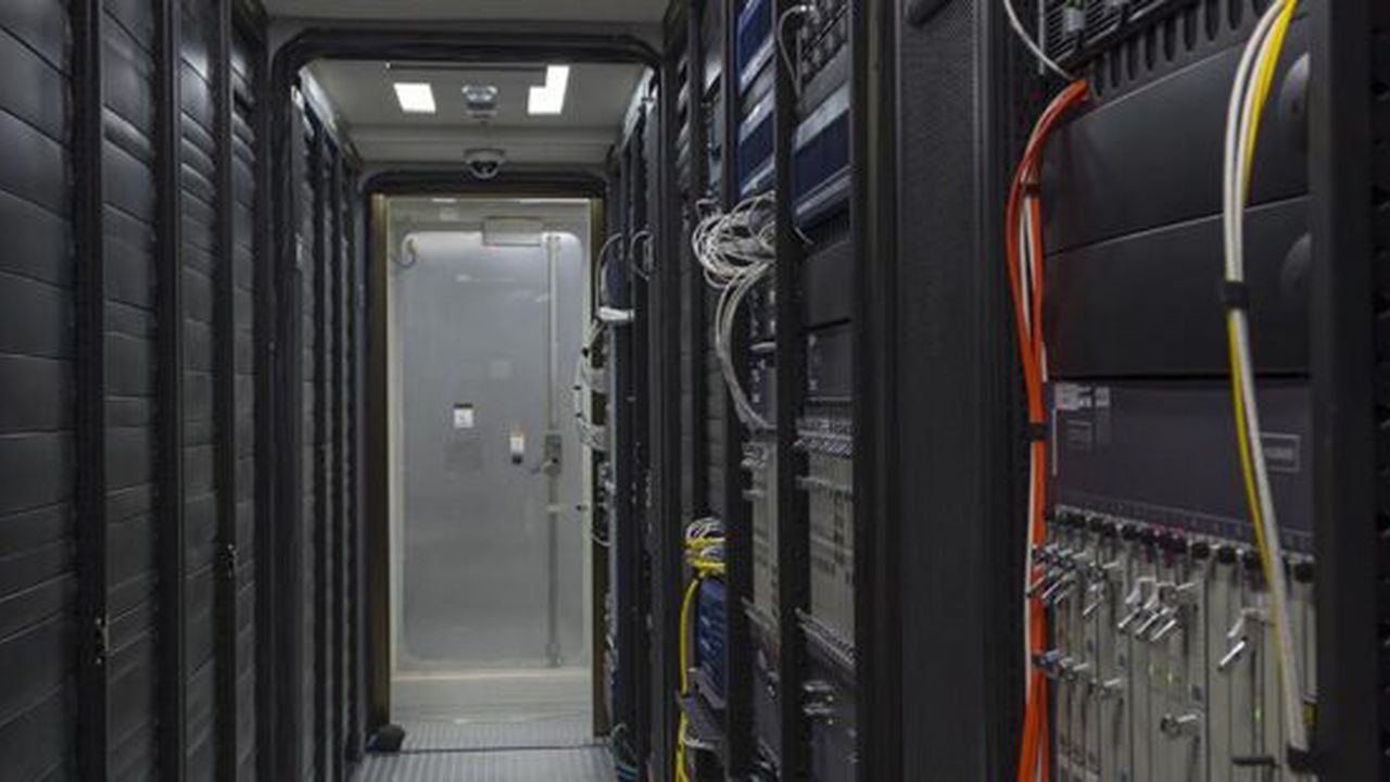 10gbpsservers_edit_06839400