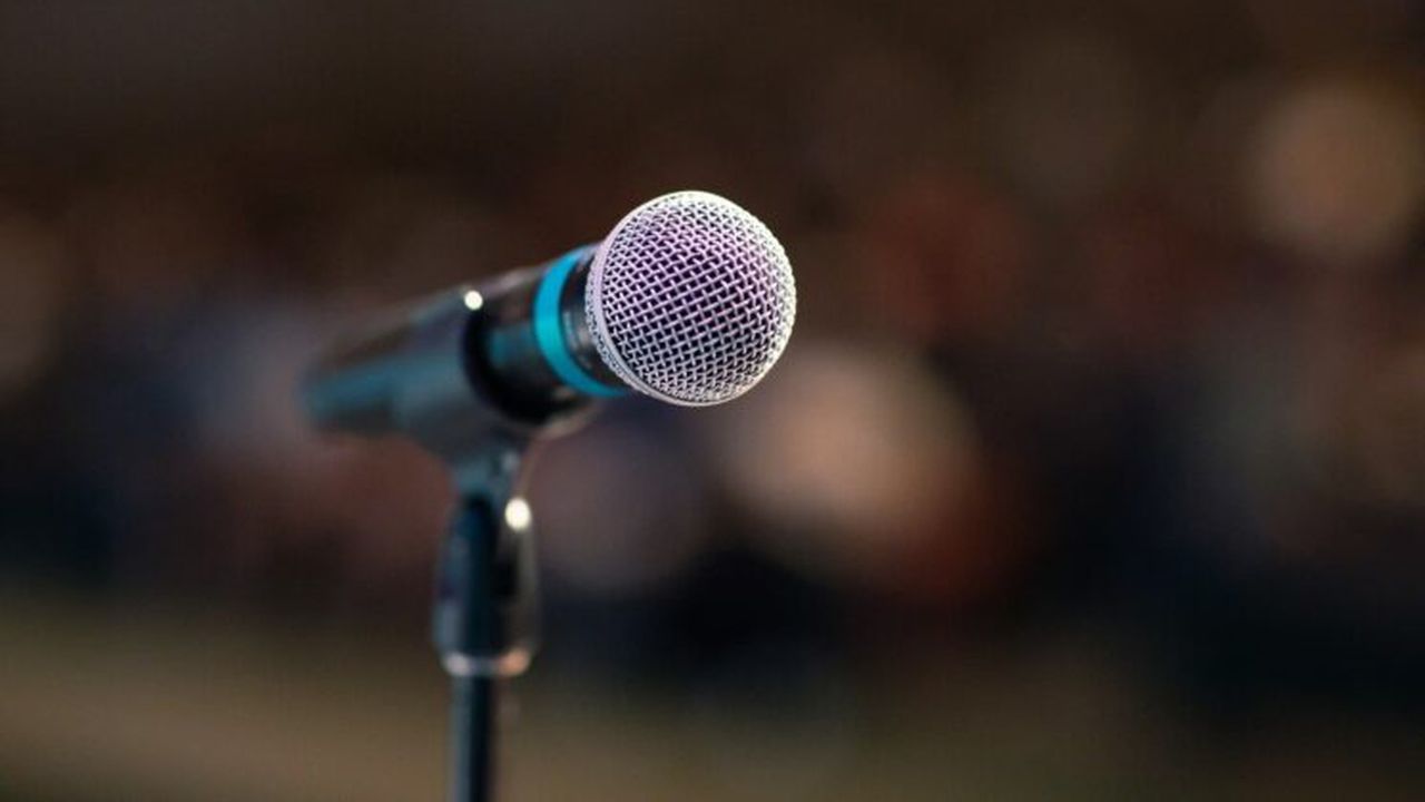 microfon_39867000_40802500