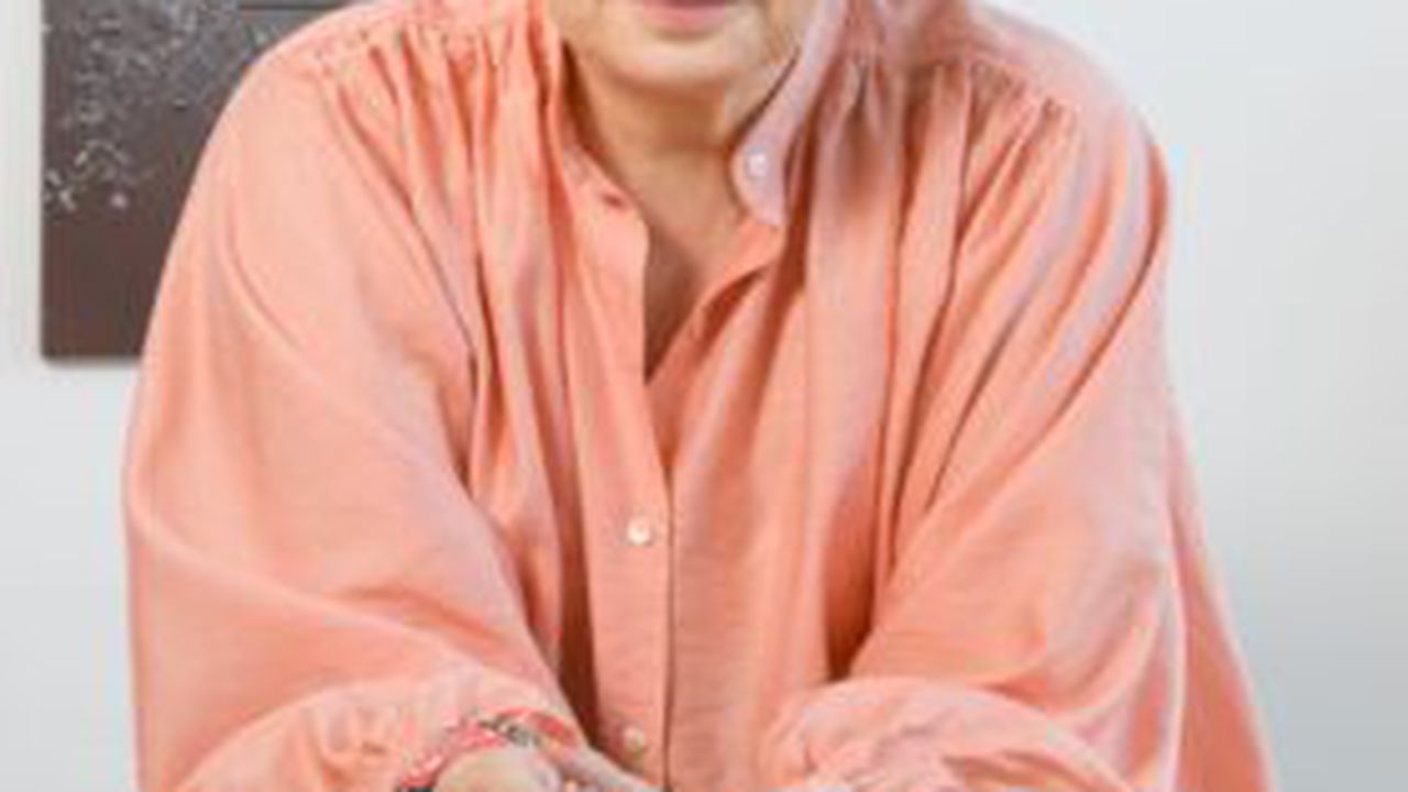 pop_3033_mic_99982400