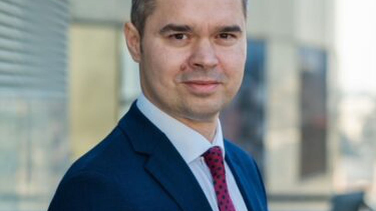 gabriel_pralea_cec_bank_51289700