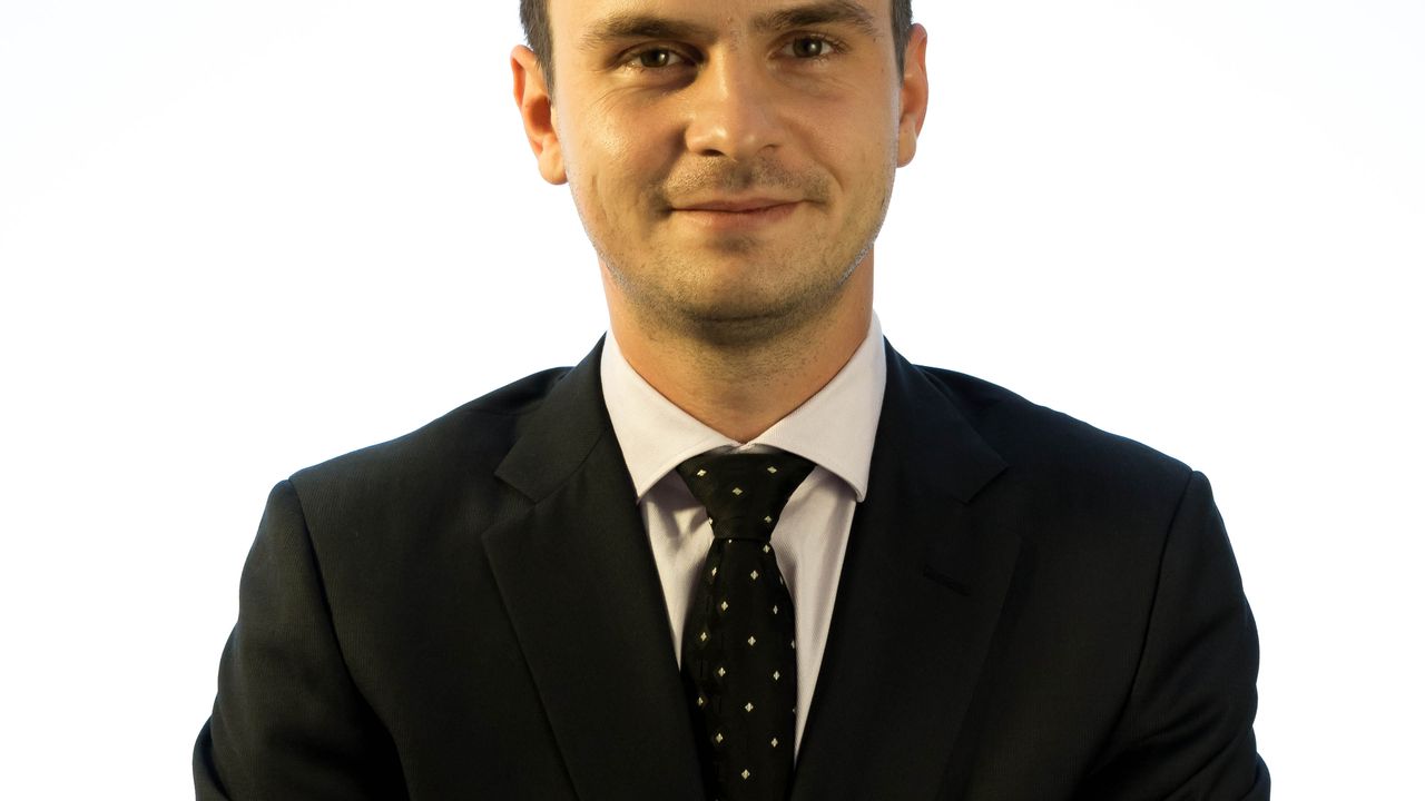 ciprian_sirbu_jll_99140400