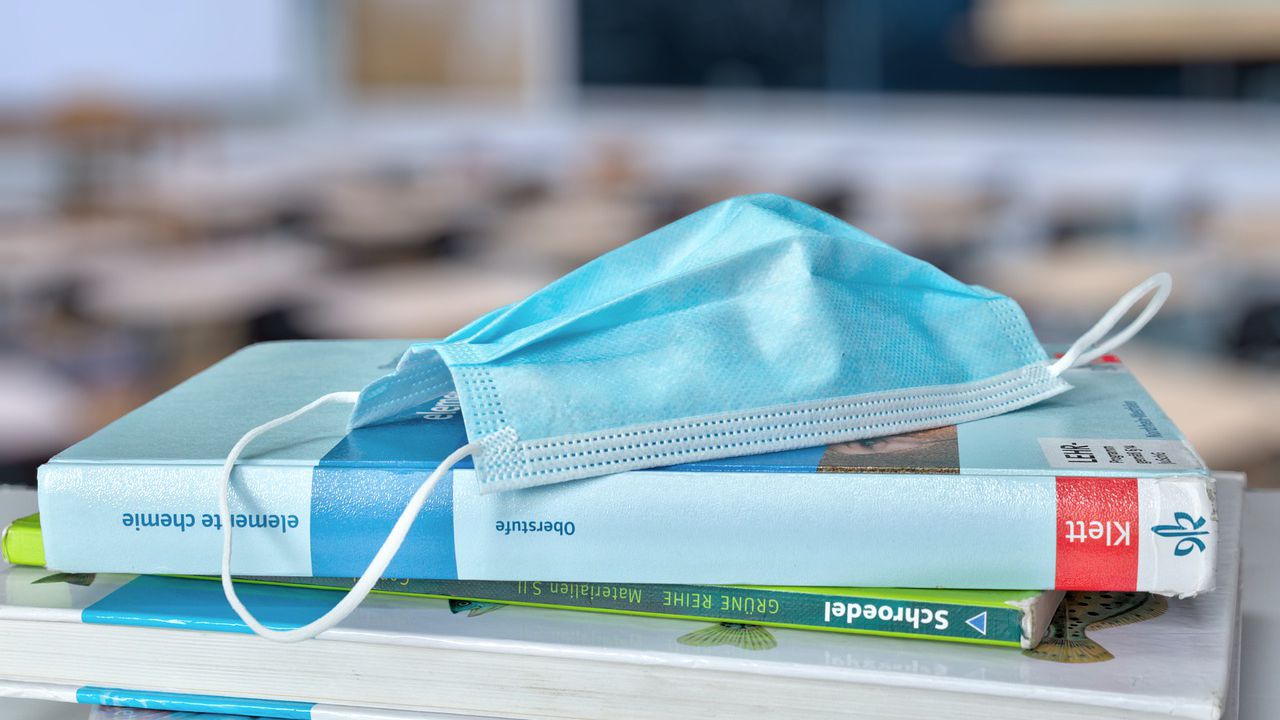 classroom_5817237_1280_87774700