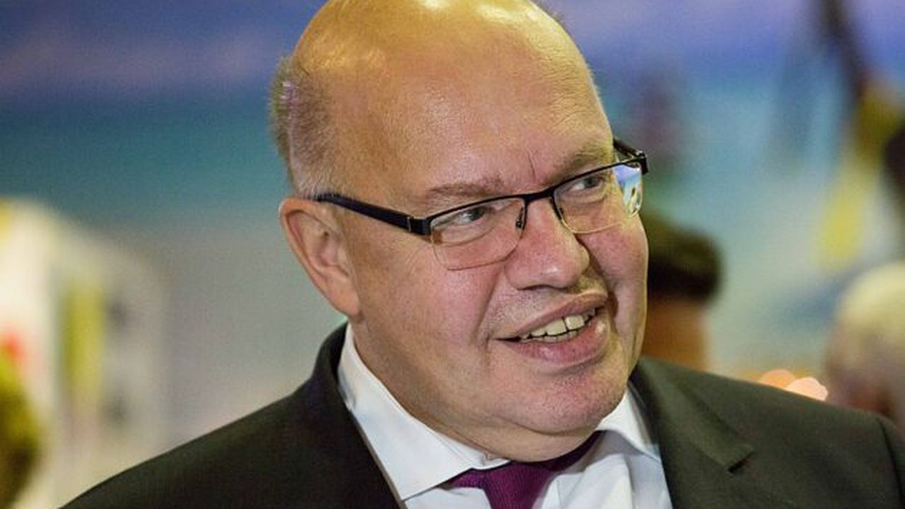 800px-Bundesminister_für_Wirtschaft_und_Energie_Peter_Altmaier