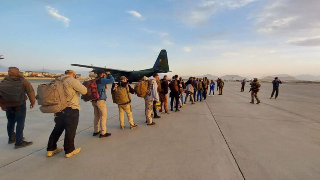 Romania evacuati Afganistan
