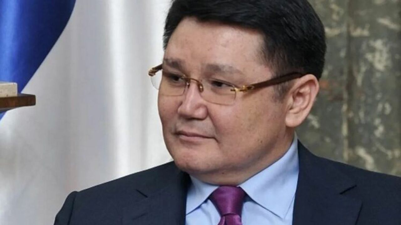 Nurbakh Rustemov 557768