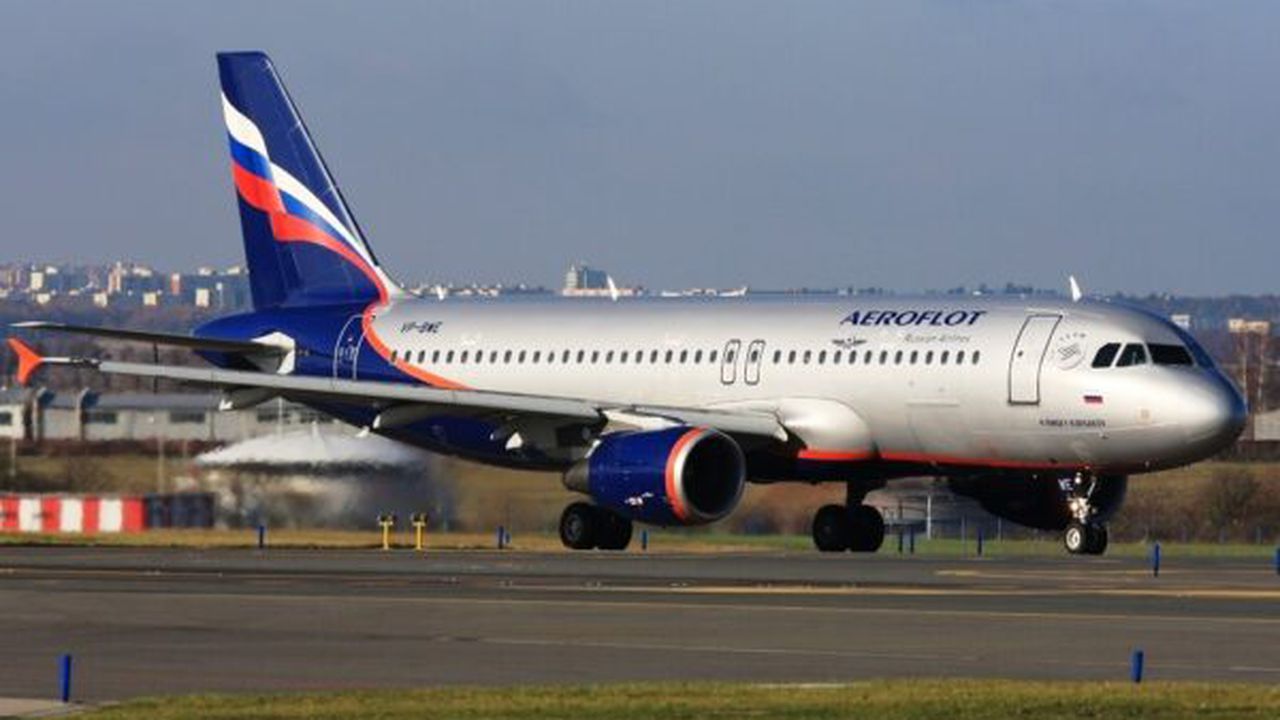 Aeroflot_Airbus_A320-214_VP-BWE_Lebeda