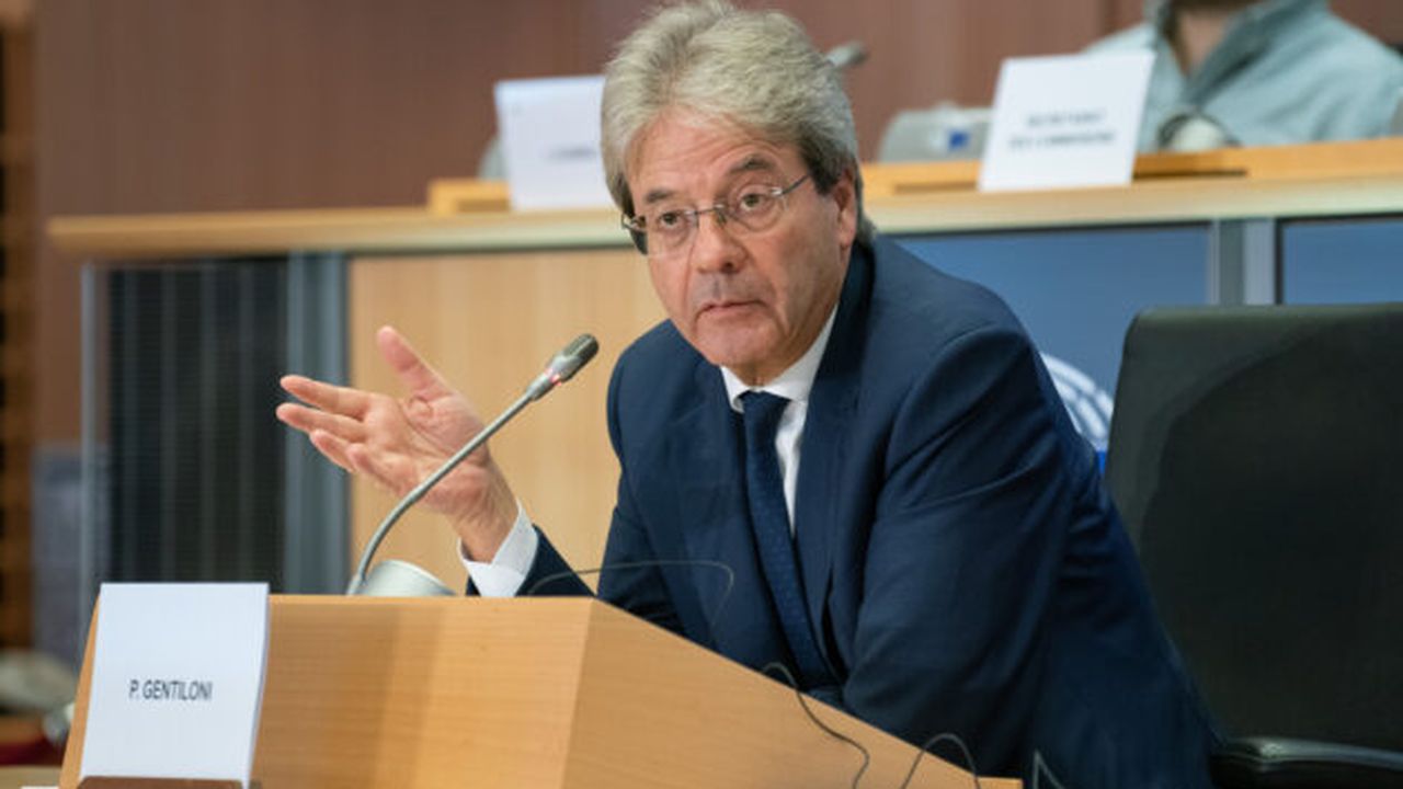 Paolo Gentiloni Comisar European Parlamentul European