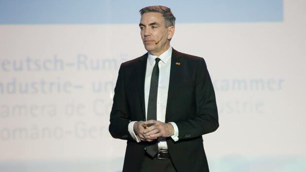 dragos anastasiu 67859403