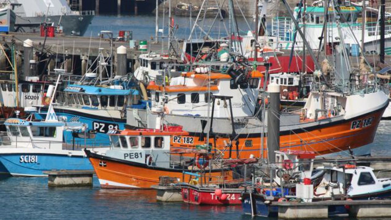 fishing_boats_cornish_cornwall_coast_fishing_england_harbour_sea-1047211.jpg!d