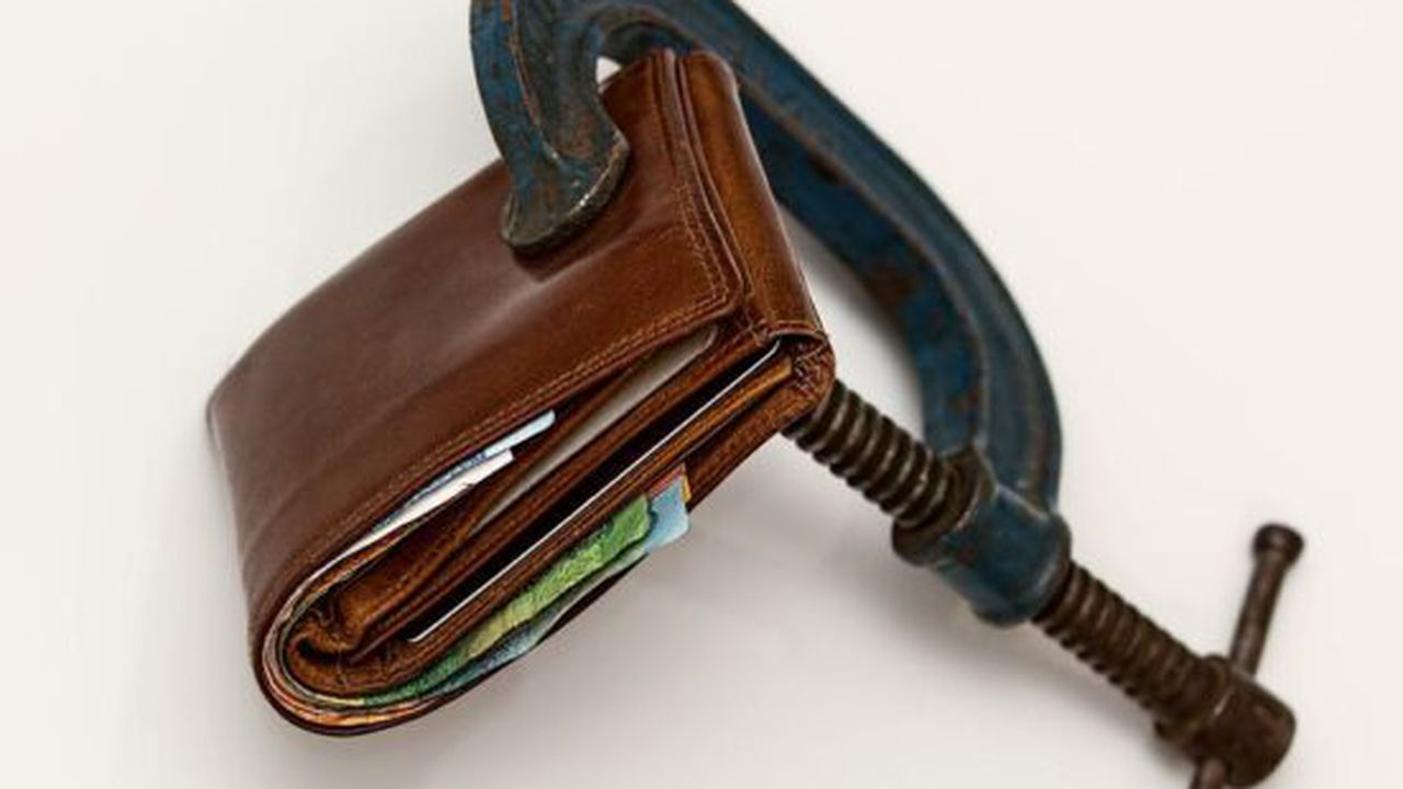 credit-squeeze-522549_960_720