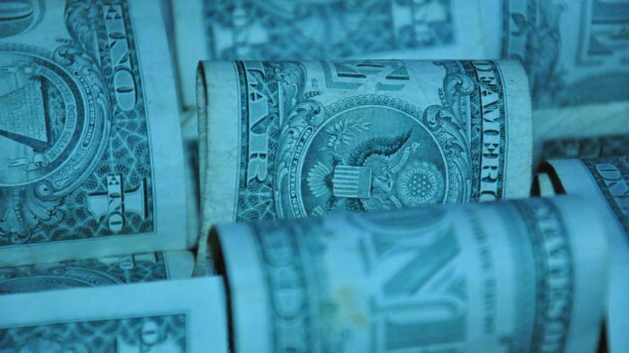 dolar 56784847565