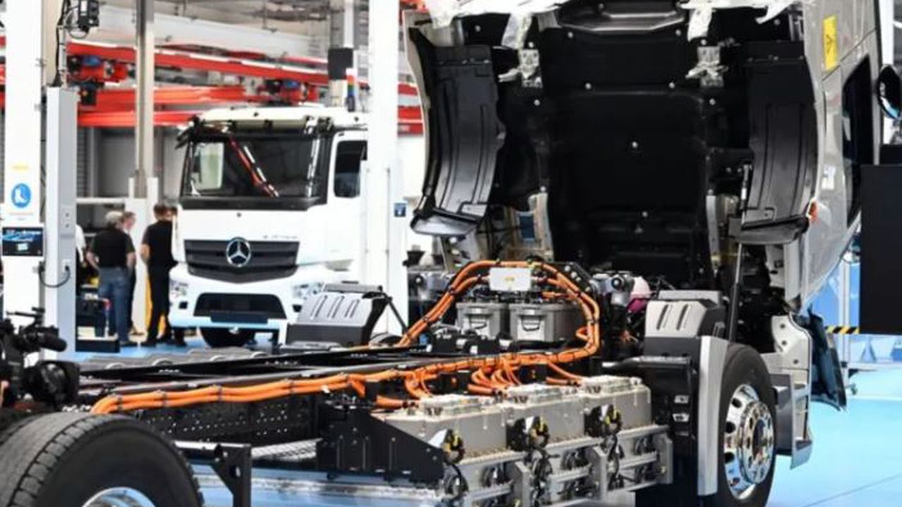 camion electric mercedes daimler 54778