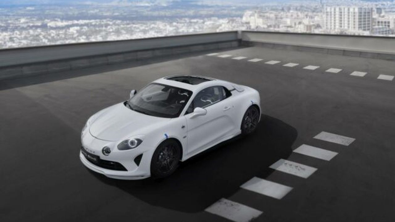 Alpine A110 E-ternité (2)