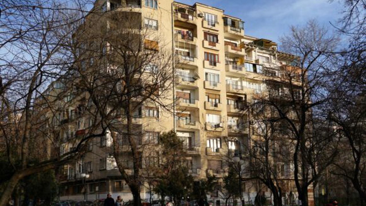 Bloc cu risc seismic Bucuresti