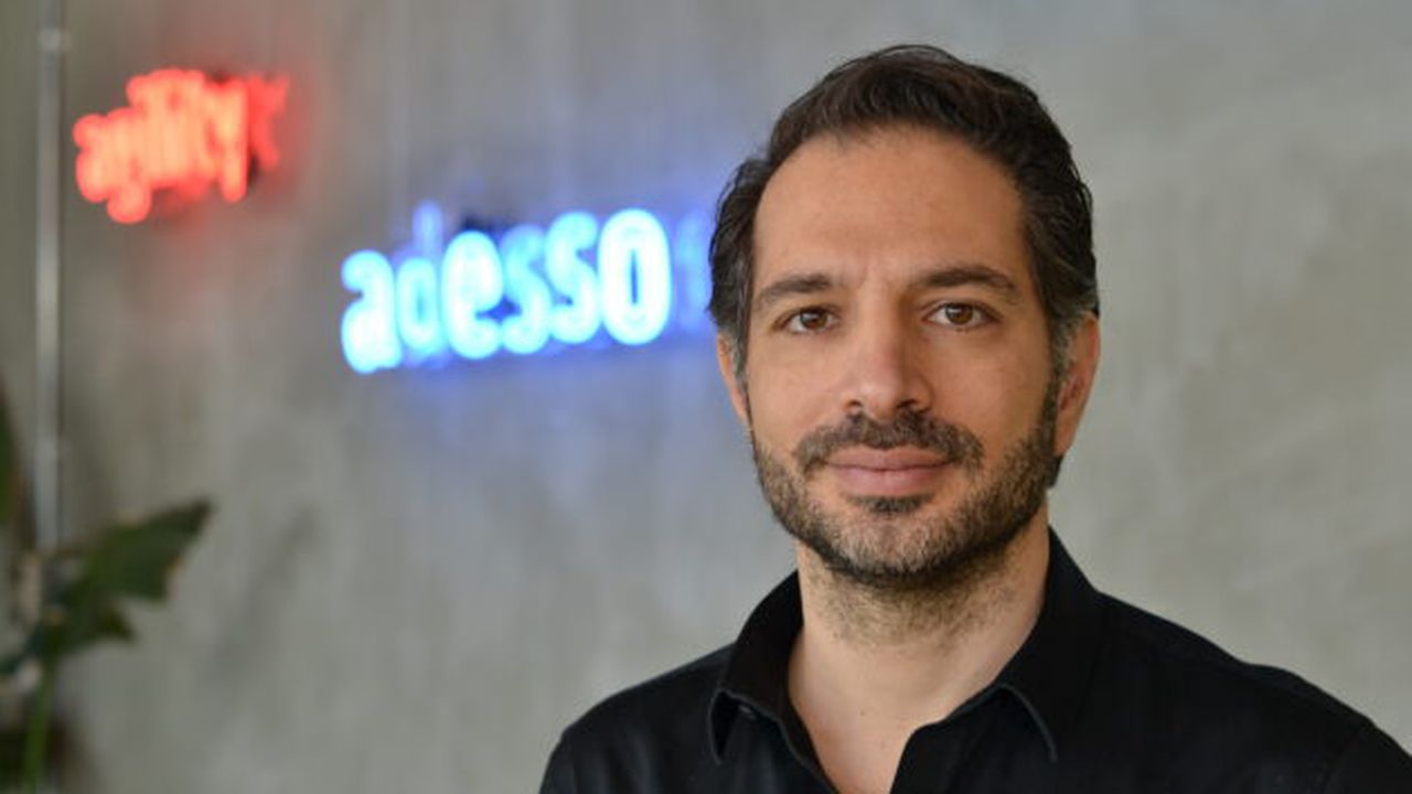 Burak Bari-Copyright adesso