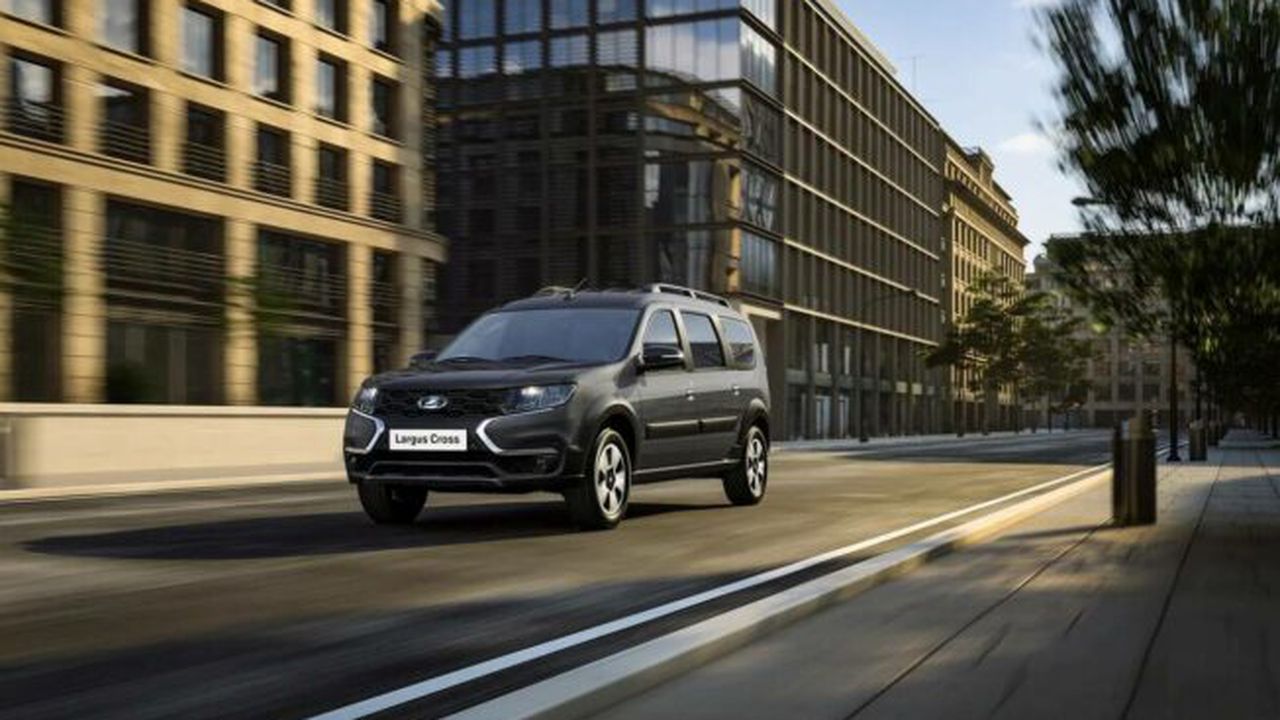 Lada Largus - AvtoVAZ Rusia
