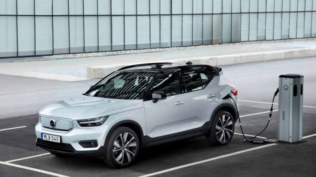 Volvo XC40 Recharge ACEA