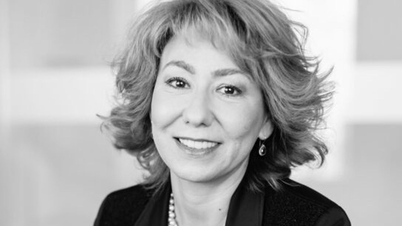 Raluca-Nicolescu-Raiffeisen-Bank