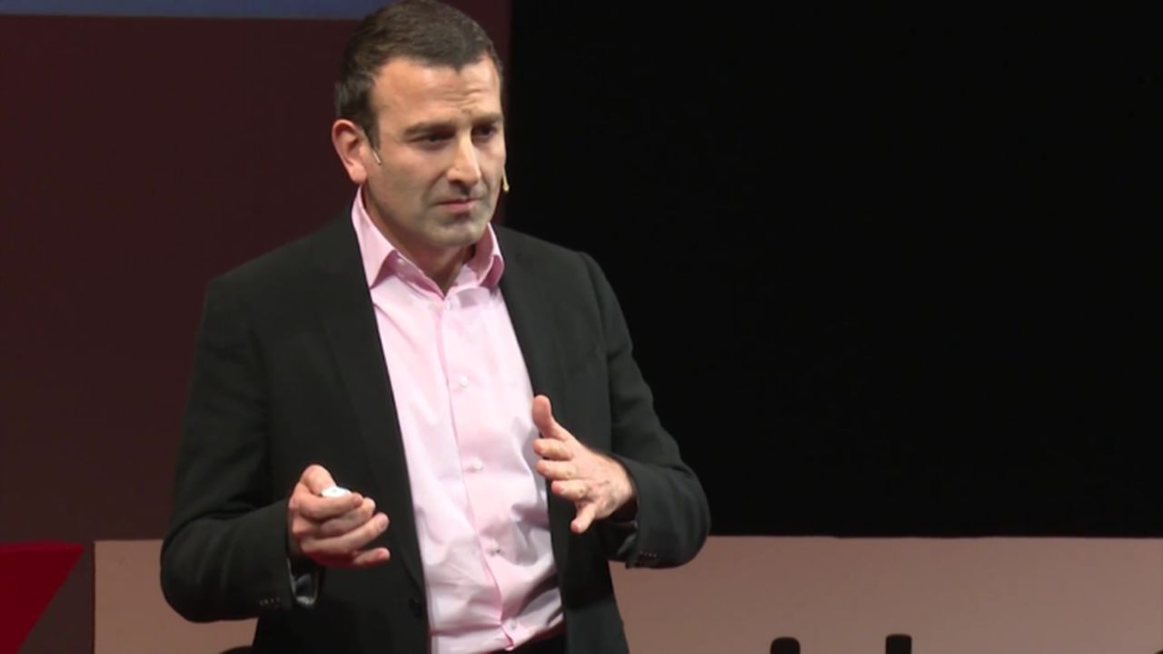 Walid-Abboud-speaker-la-un-eveniment-TedX-1024x576