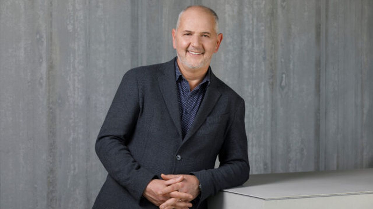 Lucian Peticila - CEO Allview (2 MB)