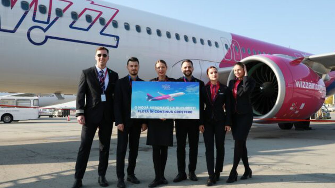 8 noiembrie 2022 - Wizz Air întâmpină o nouă aeronavă pe Aeroportul Otopeni