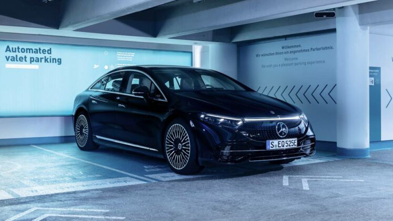 Parcare automată Mercedes-Benz - Bosch aeroport Stuttgart (1)