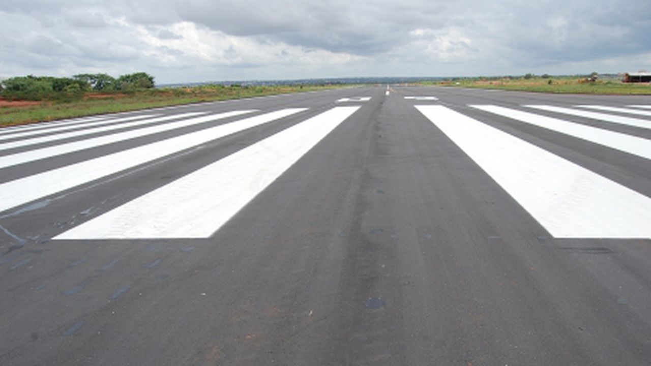 pista aeroport 567876543
