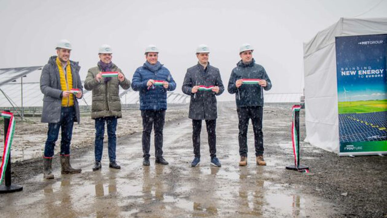 MET Group_solar parks_Hungary_230127