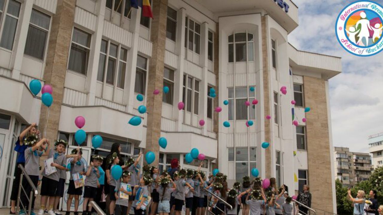 287124902_1565739113821757_4808471994536809456_n