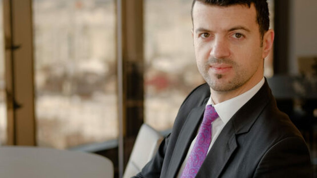 Alex Slujitoru, Reff & Asociatii