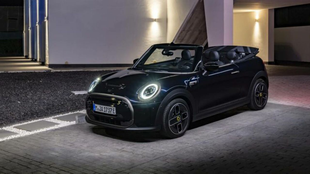 Mini Cooper SE Cabriolet (2)
