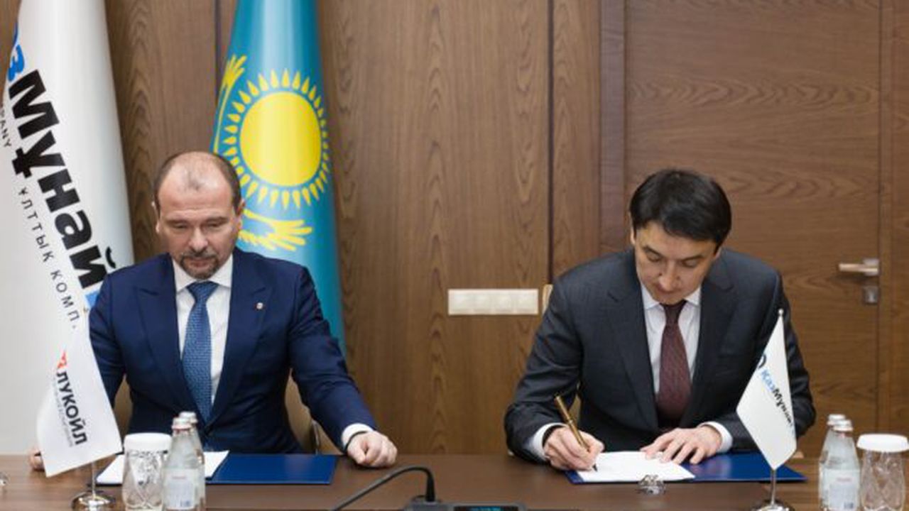 Подписание_Каламкас-море Хазар Ауэзов