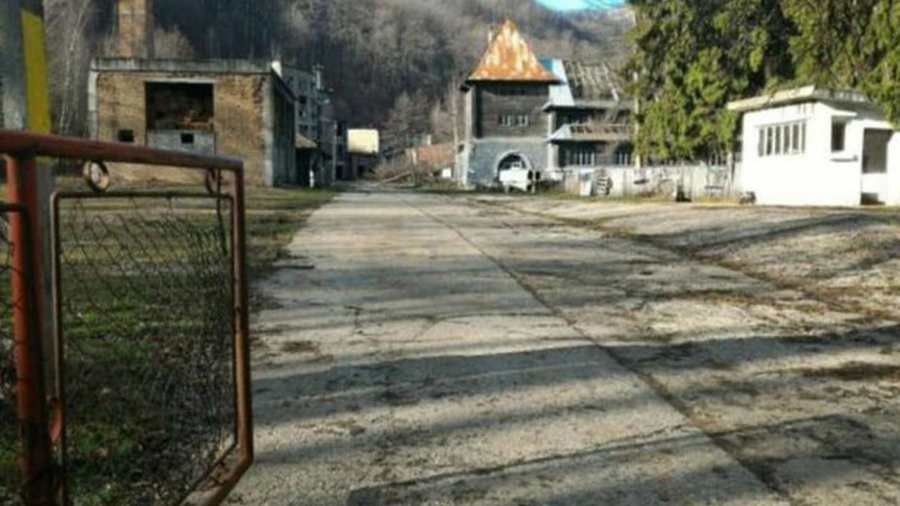 mina grafit baia de fier 75687698