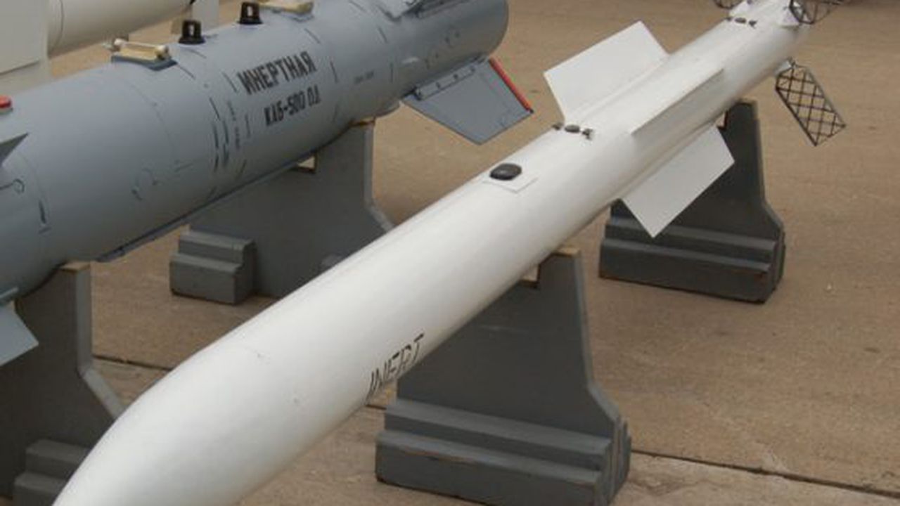 The missile RVV-AE (R-77) at the MAKS-2009