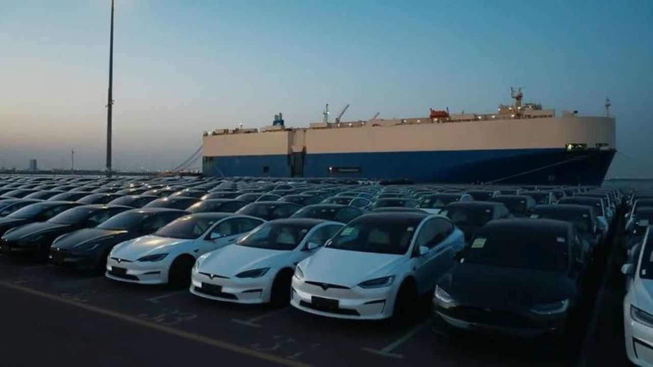 Tesla in port