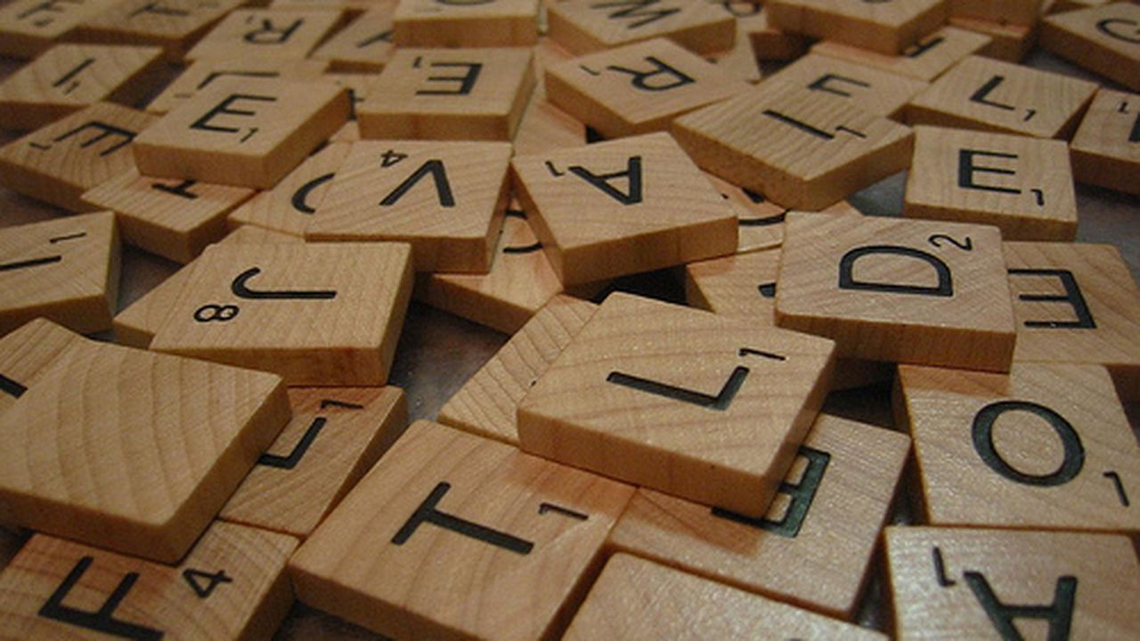 scrabble litere 876543