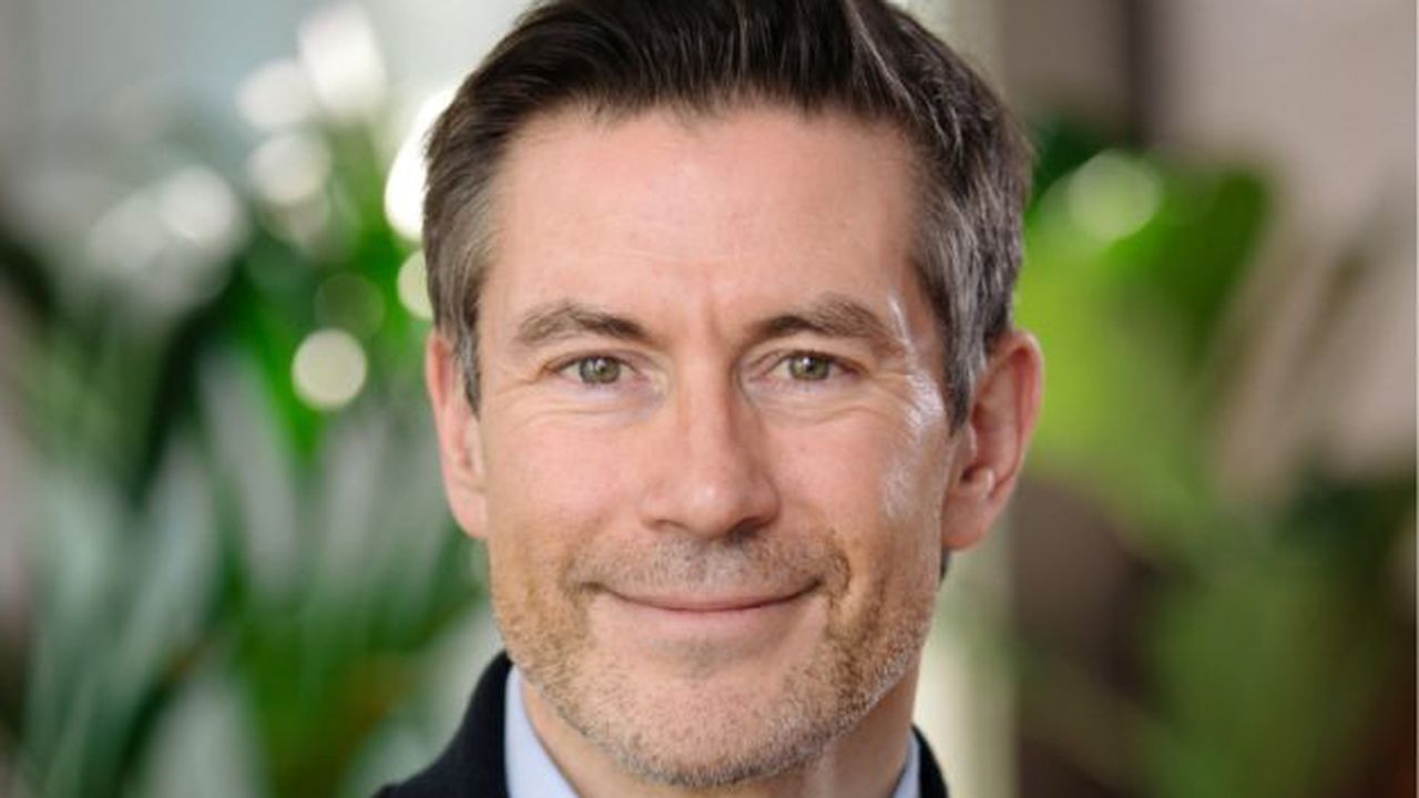 Steve-Hatch-Meta.-Credit-Meta.-Resized.