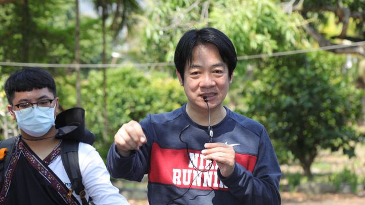 Vice_President_of_Taiwan_Lai_Ching-te_at_an_activity_of_Siraya_people_in_Kaohsiung_20210327