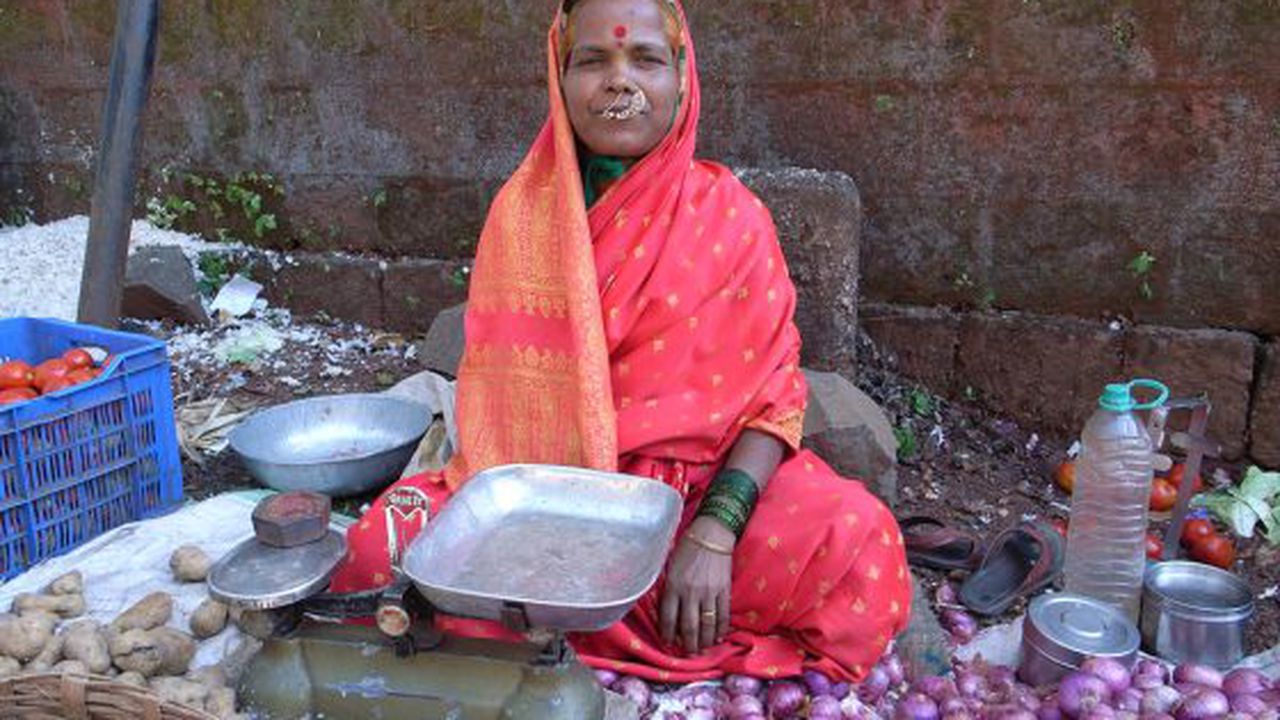 Vanzatoare de ceapa in India