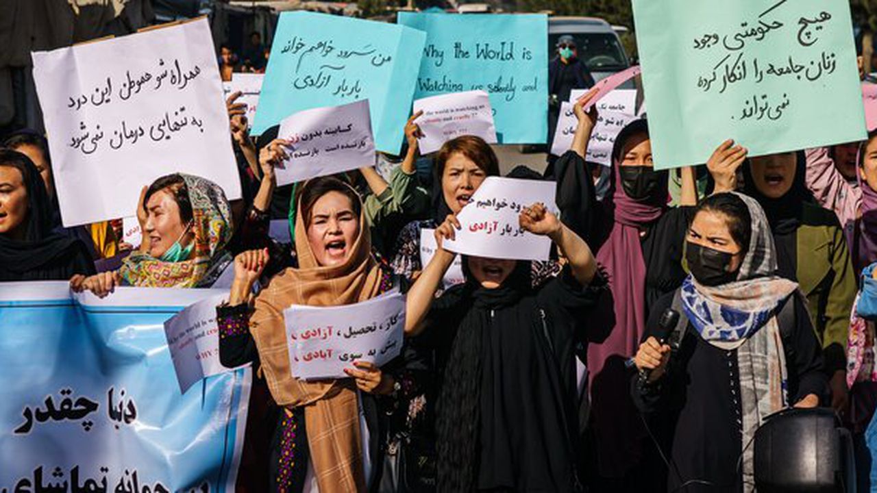 WOMEN PROTEST KABUL