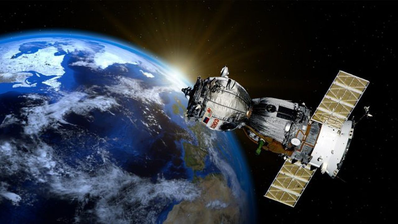 satellite-2771128_1280