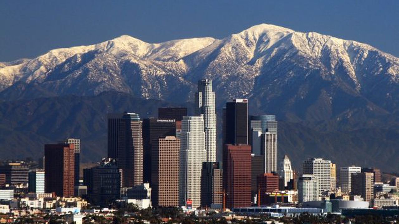 LA_Skyline_Mountains2