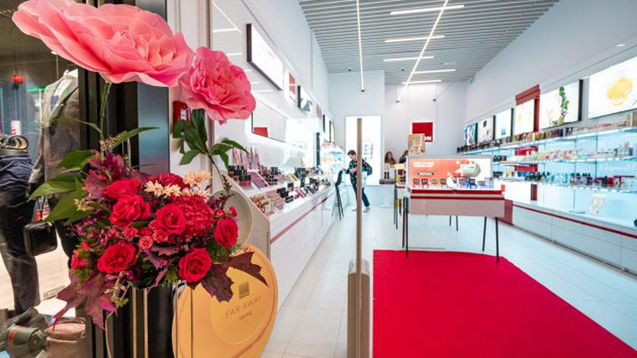 Interior Magazin Avon_Shopping City Ploiesti