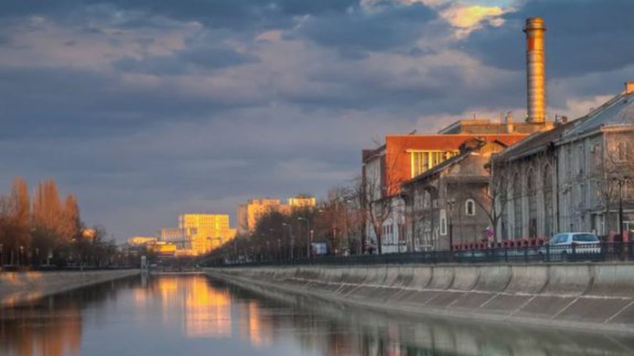 dambovita 6758493467859430