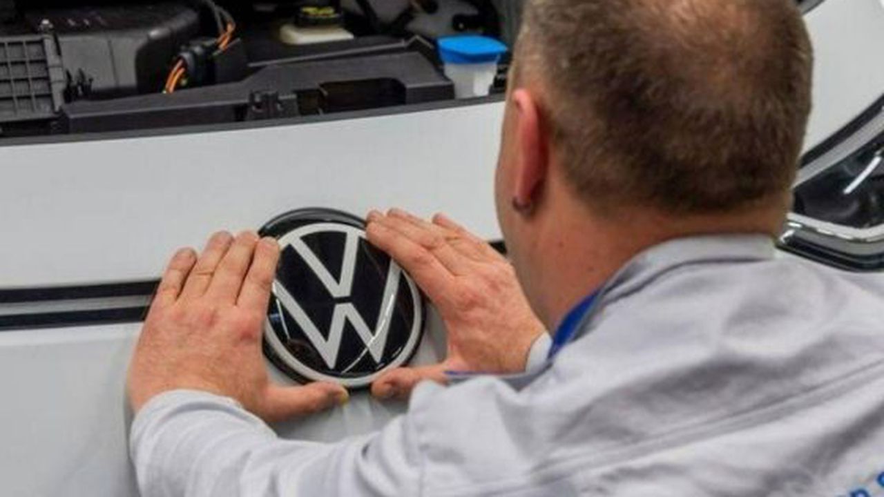 Uzina Volkswagen angajați