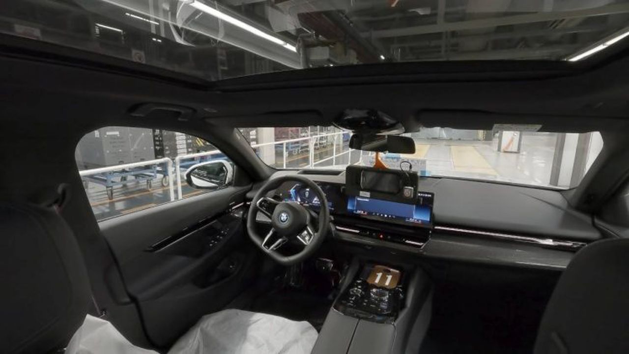 BMW automated driving in factory