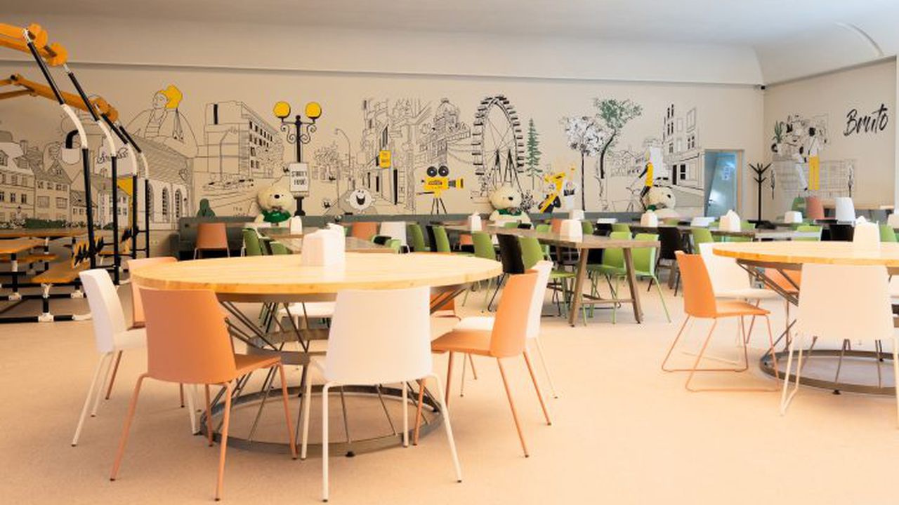 Stradale Carnivale_Transylvania College Cluj