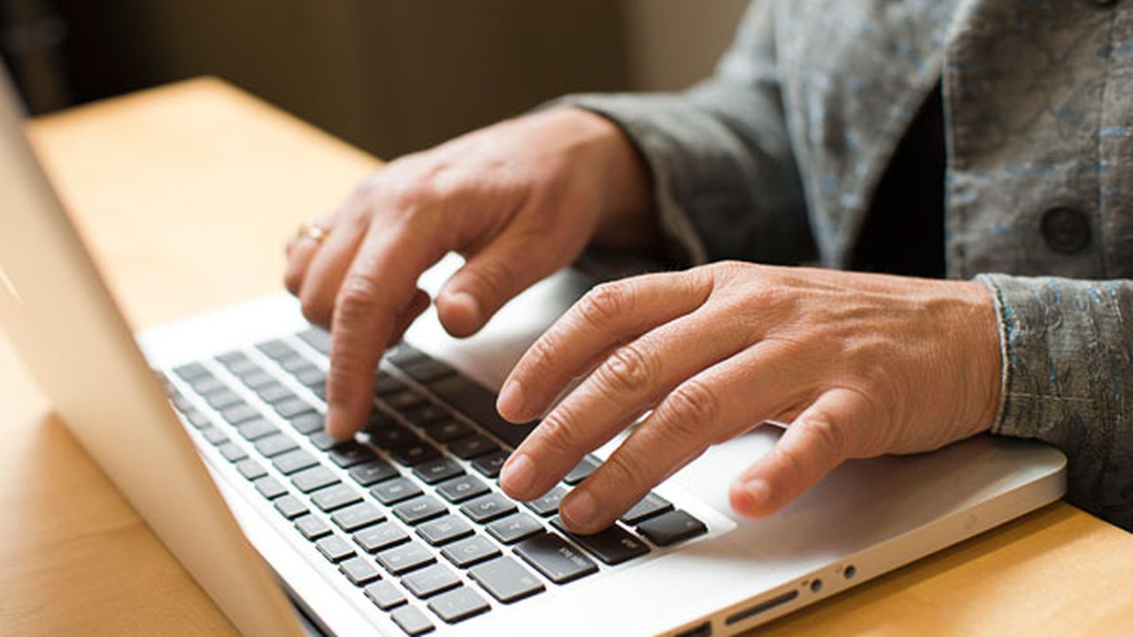 online laptop computer 5678