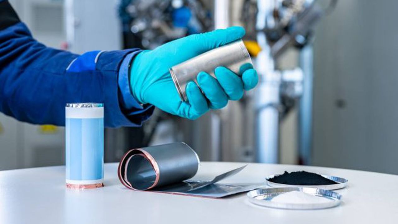 BMW Cell Recycling Competence Centre (CRCC) - baterii